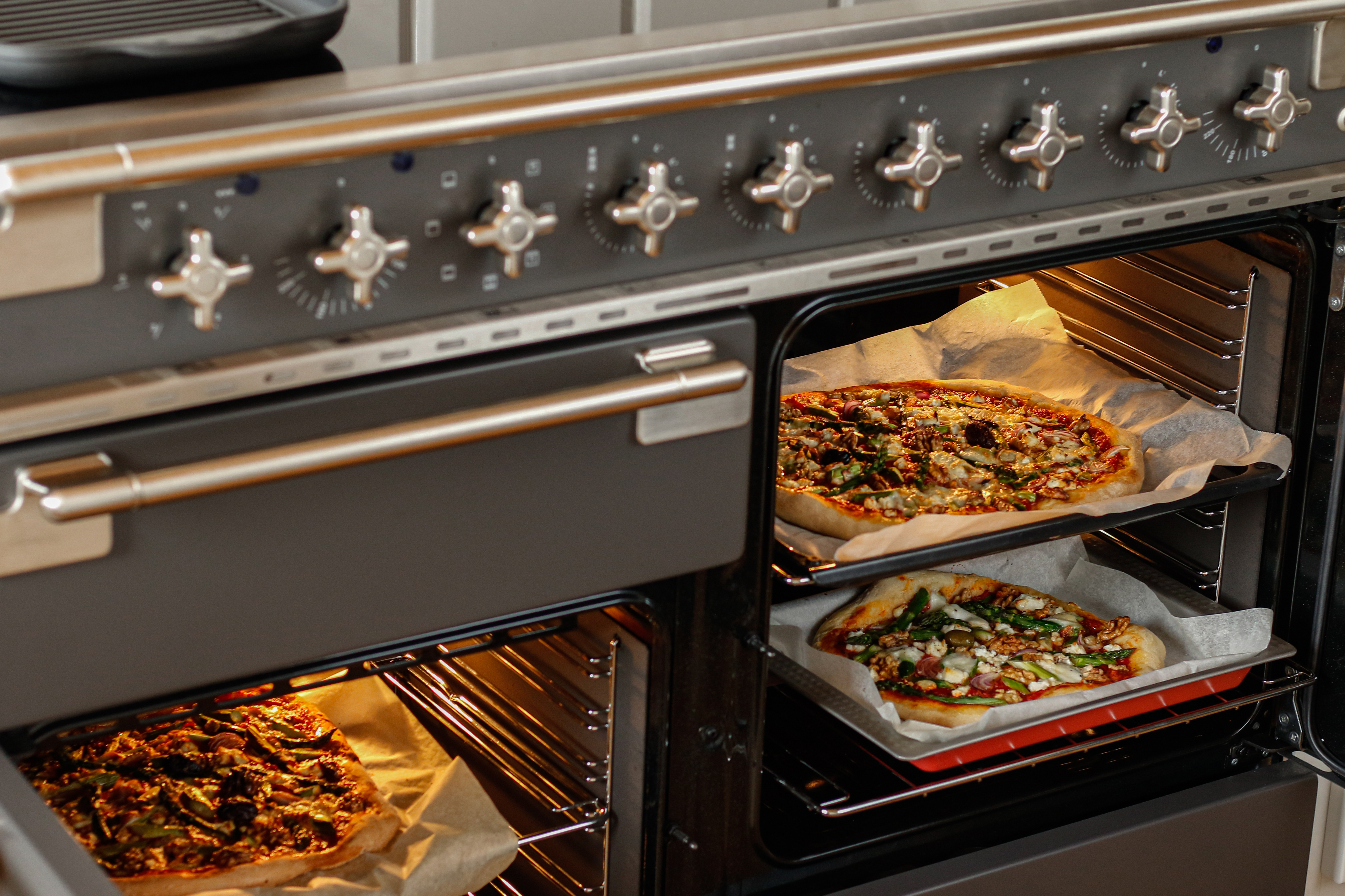 Asparagus pizza-Lena Fuchs-MeinLeckeresLeben