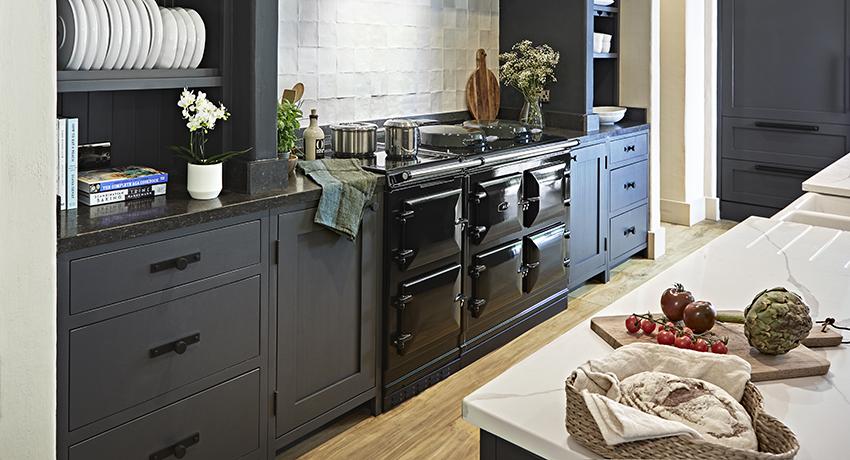AGA 7 Series 150 - Black