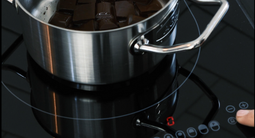 Induction Cooking on the AGA eR3 Series 